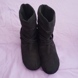 Black boots